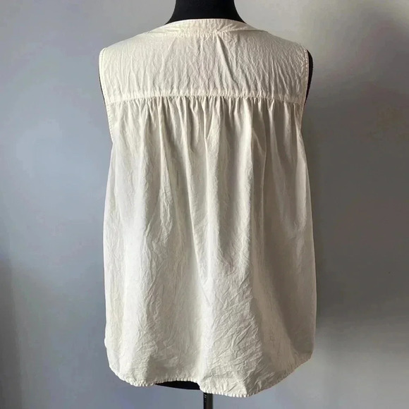 Cut•Loose | V-Neck Organic Cotton Tank Top - Picture 3 of 6